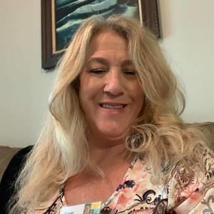 Meet your Posher, Toni